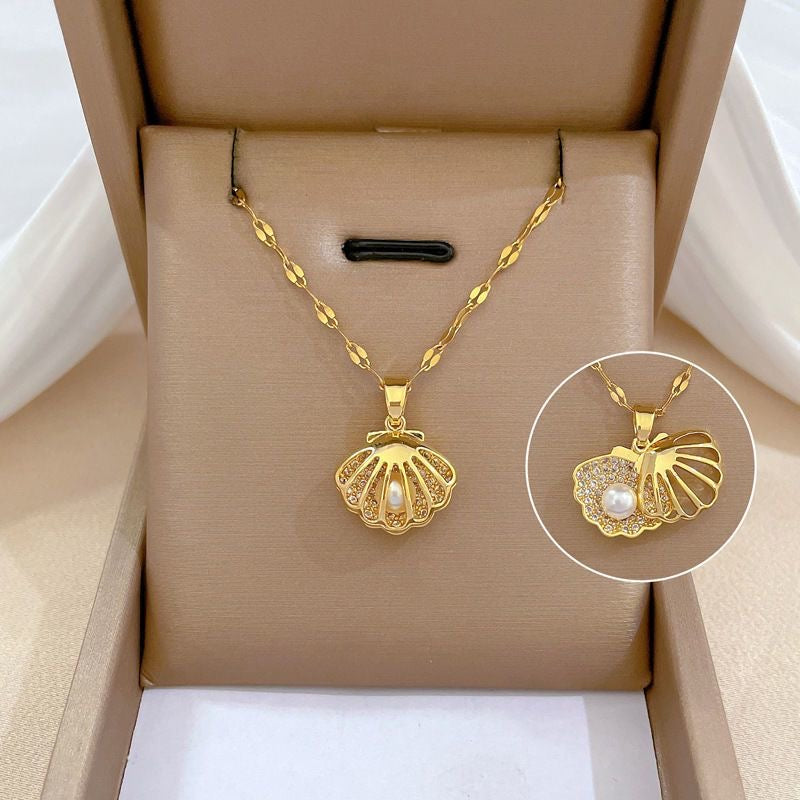 AVYRA Enchanted Pearl Shell Necklace